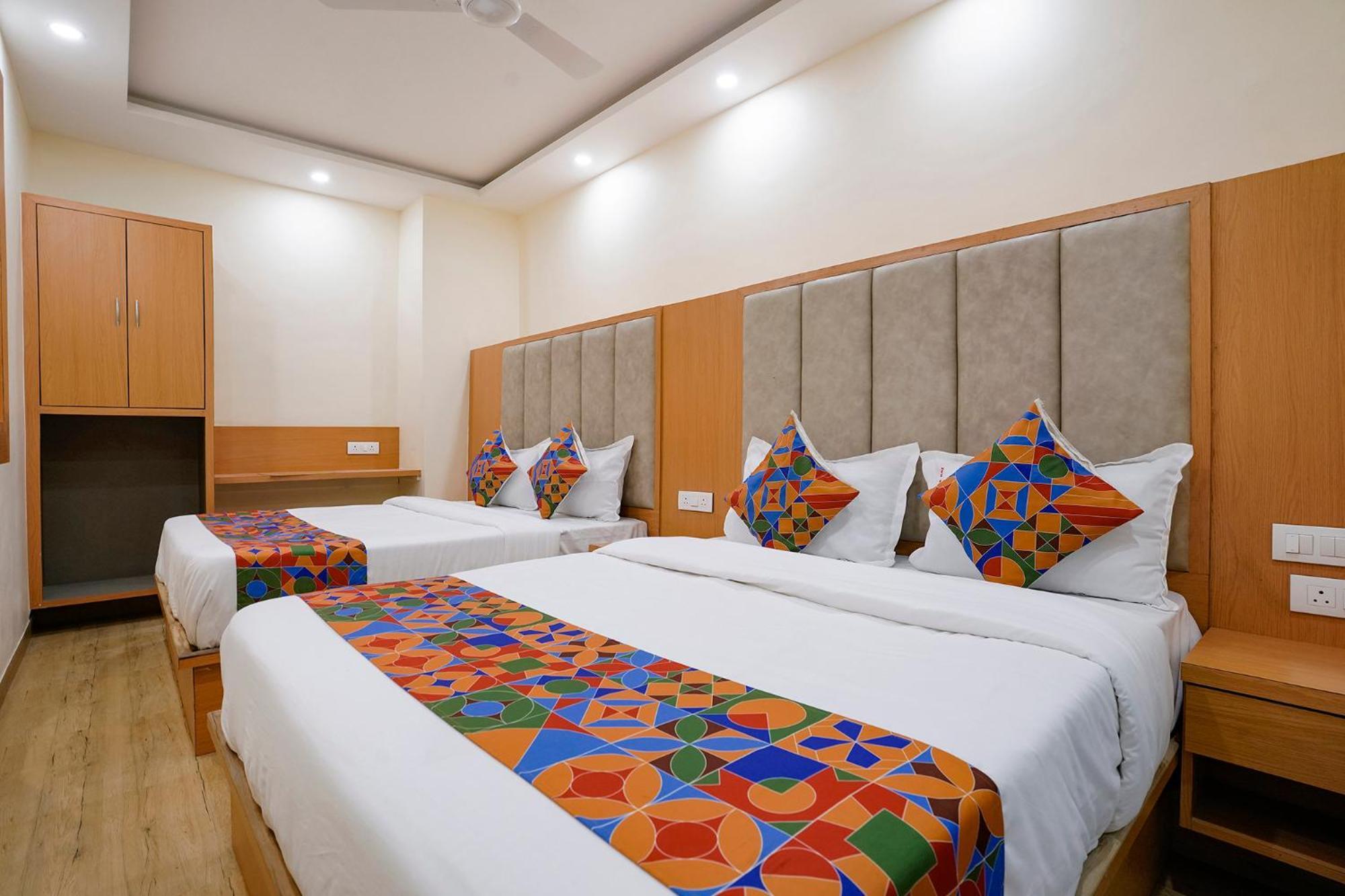 Fabhotel 7 Square - Nr Bkc Мумбай Екстериор снимка